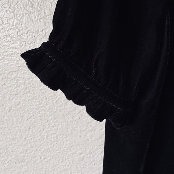 Gap Size XS Velveteen Top Ruffle Neckline Sleeve cuffs Keyhole Back Whimsigoth - Picture 13 of 16